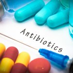 Uso eccessivo di antibiotici in ospedale nei pazienti con Covid-19 potrebbe aver esacerbato la resistenza antimicrobica